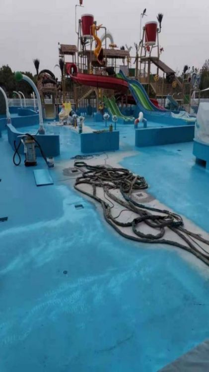 游樂場水池聚脲防水項(xiàng)目(圖2)